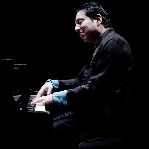 Bewerbung der 70. Spielzeit der Sinfoniekonzerte in der Stadthalle Mülheim an der Ruhr.