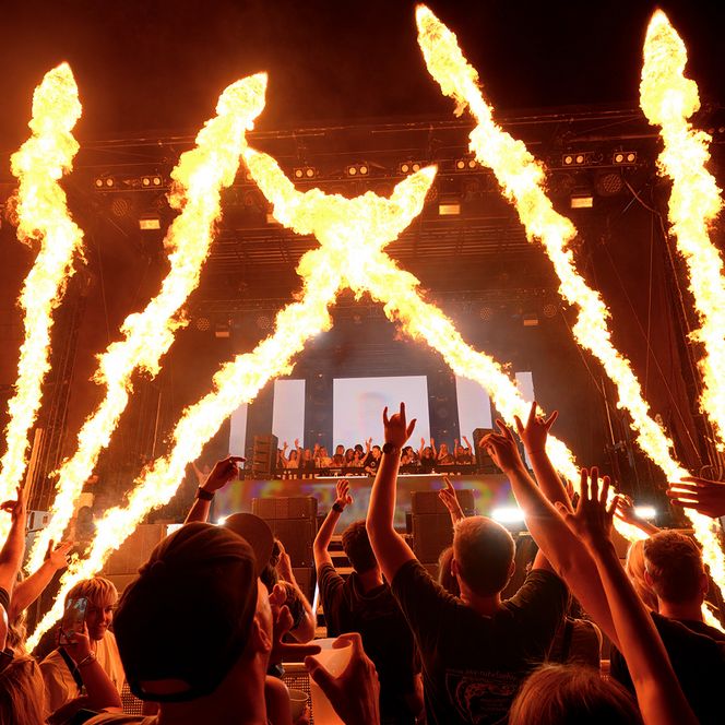 Zu sehen sind Aufnahmen vom MÜLHEIM SUMMER OPEN AIR 2026 im MüGa-Park mit DJ Oliver Magenta.