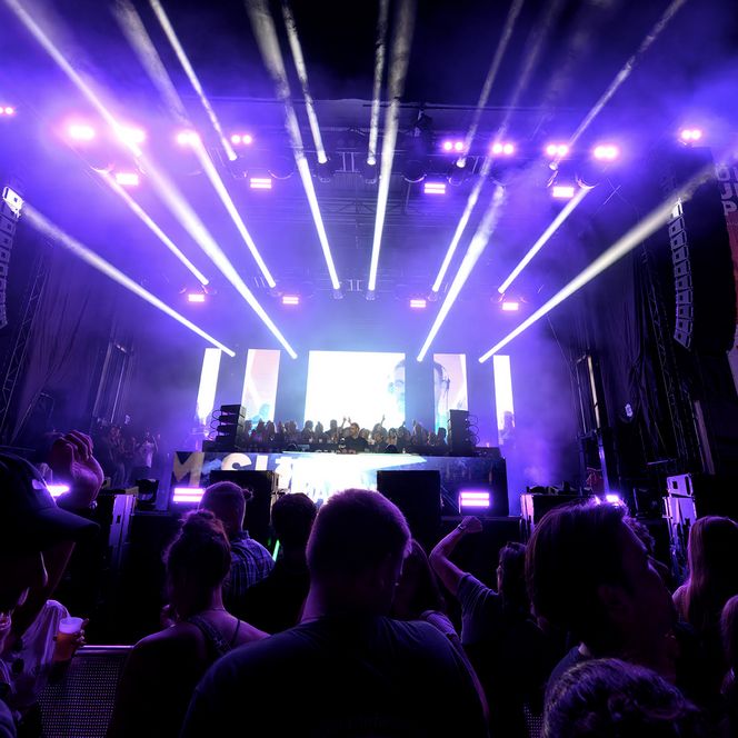 Zu sehen sind Aufnahmen vom MÜLHEIM SUMMER OPEN AIR 2026 im MüGa-Park mit DJ Oliver Magenta.